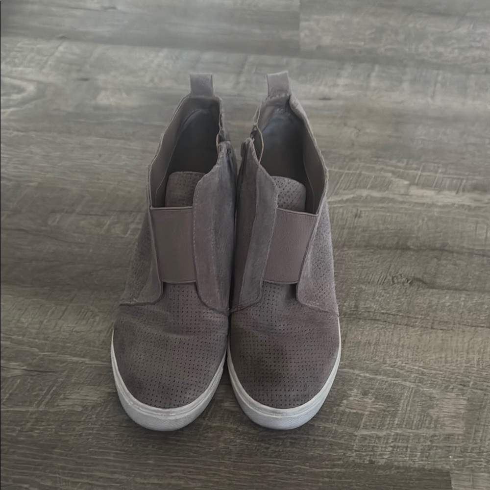 Women's Gray Slip-On Sneakers